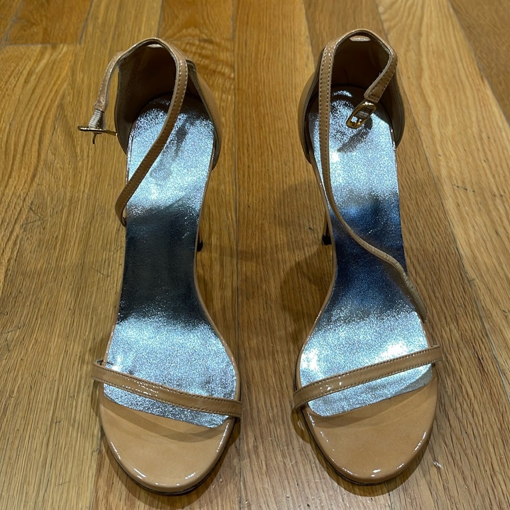 Stuart Weitzman Nude Patent Nudistsong (Size: 8.5)